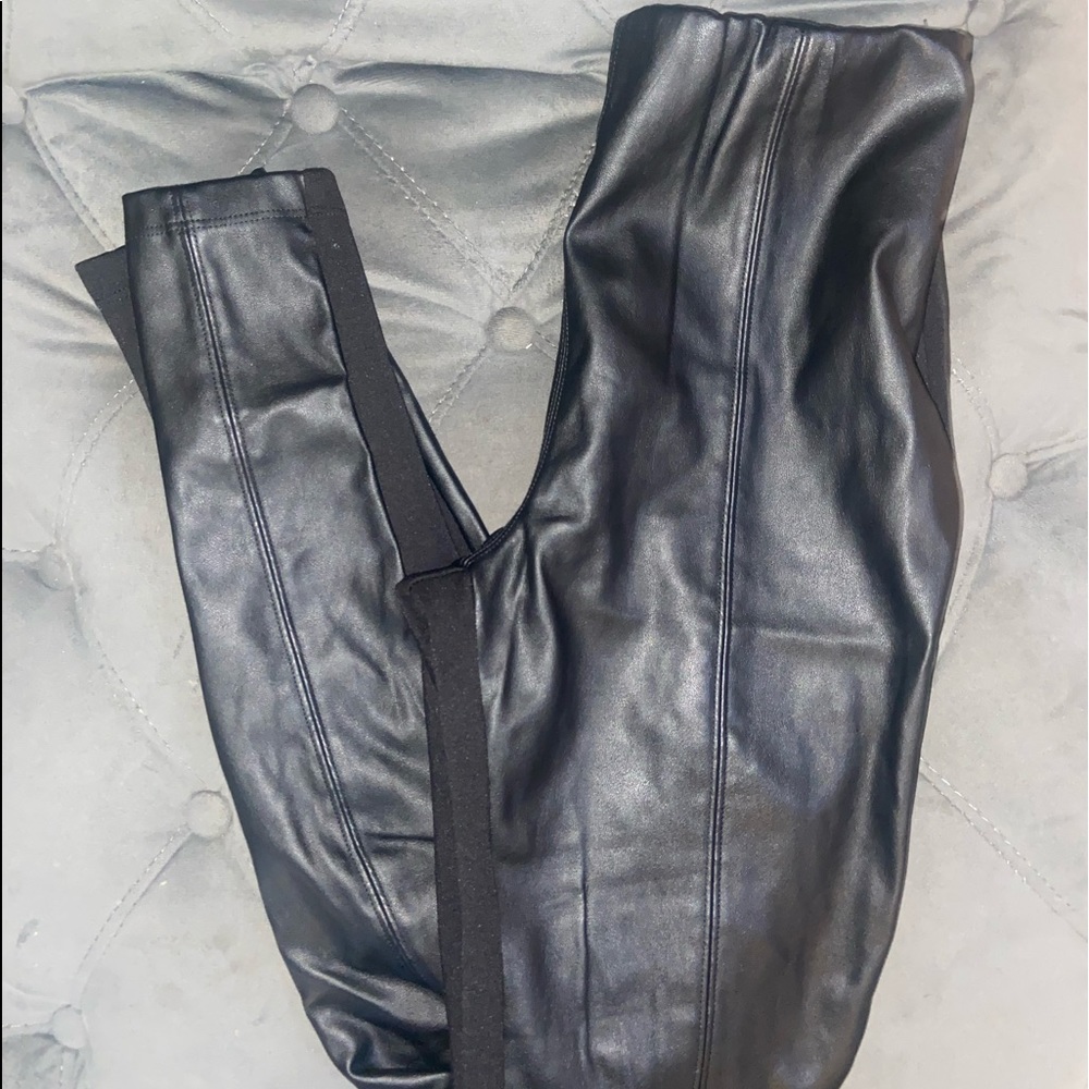 Leather leggings